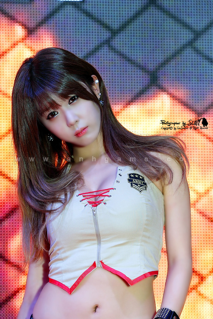 Showgirl G-Star 2012: Heo Yoon Mi - Ảnh 15
