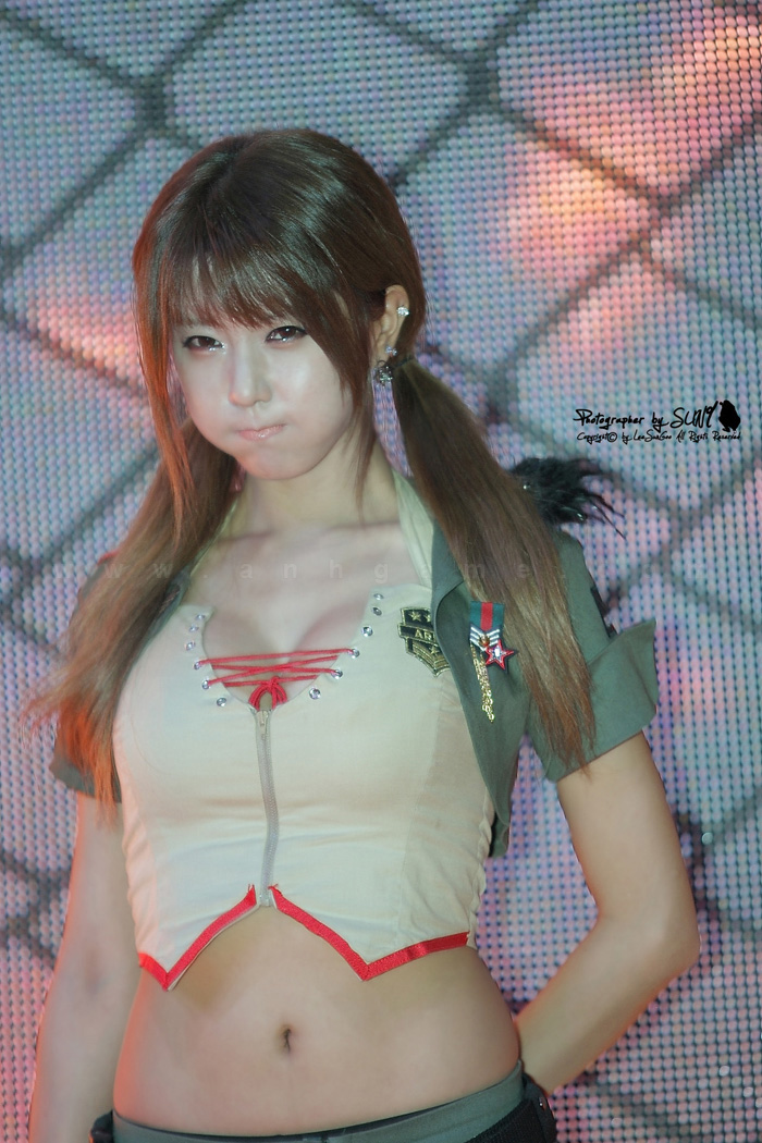 Showgirl G-Star 2012: Heo Yoon Mi - Ảnh 47