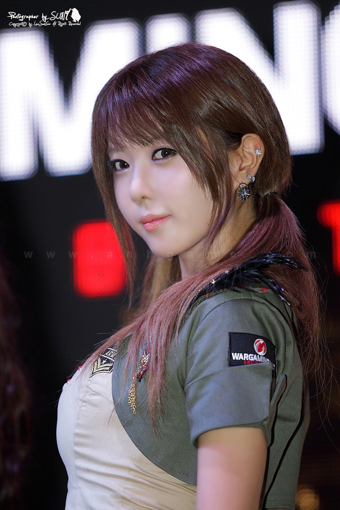 Showgirl G-Star 2012: Heo Yoon Mi - Ảnh 53