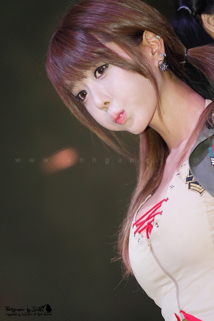 Showgirl G-Star 2012: Heo Yoon Mi - Ảnh 62