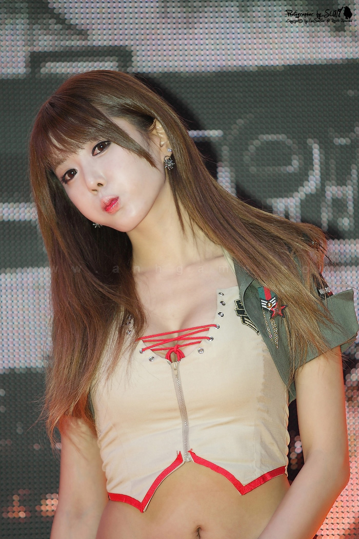 Showgirl G-Star 2012: Heo Yoon Mi - Ảnh 77