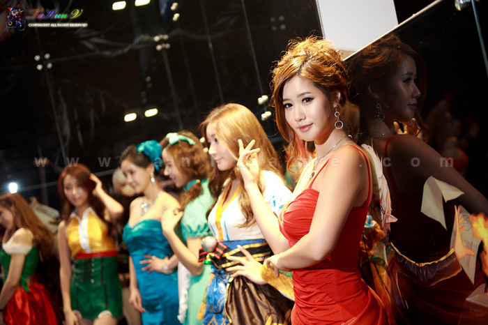 Showgirl Dungeon & Fighter Festival 2012: Song Jina - Ảnh 9