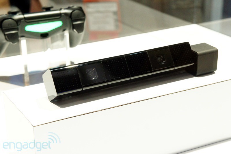 Sony "nhốt" tay cầm DualShock 4 trong lồng kính - Ảnh 17