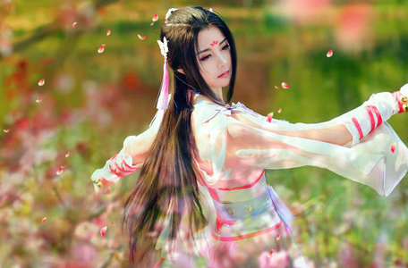 TNMND: Ngắm cosplay Thiên Hương xinh lung linh 1