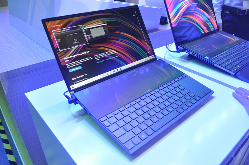 ZenBook Duo (UX481)