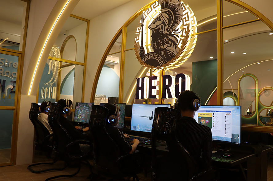 HERO Esports Center & Coffee Lounge