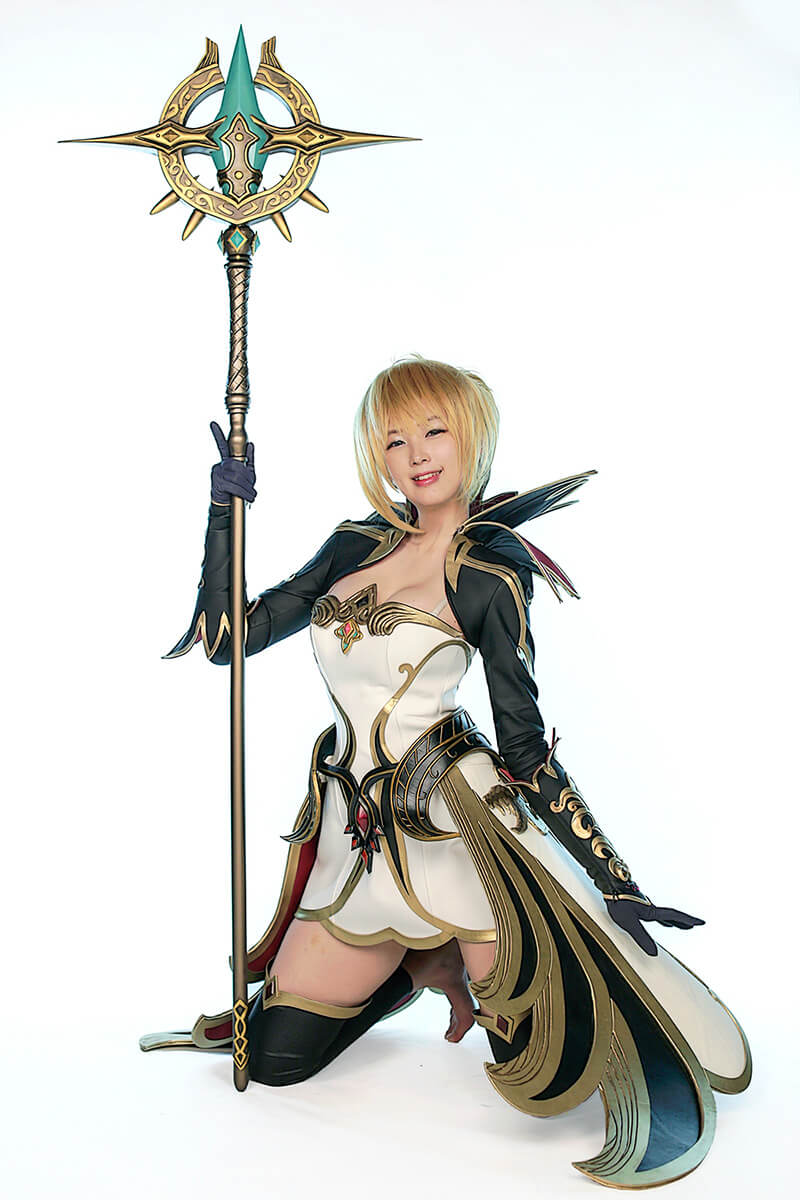 Cosplay Sorceress (EOS RED) của Doremi