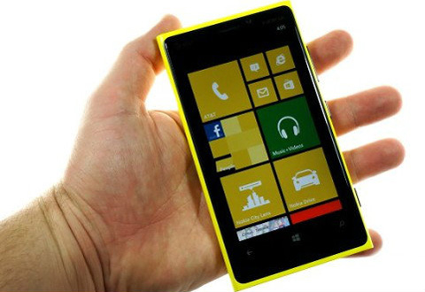 Lumia 920 lập kỷ lục về đơn đặt hàng trước - Ảnh 2
