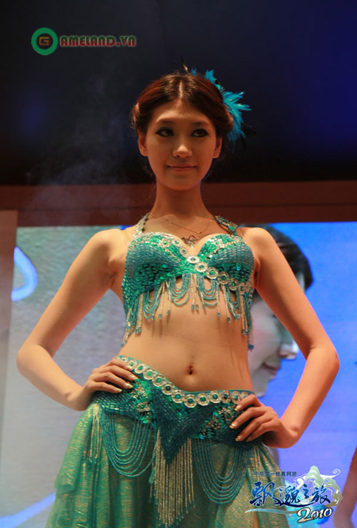 Cận cảnh dàn showgirl Phiêu Mạc Chi Lữ tại CJ 2010 - Ảnh 23