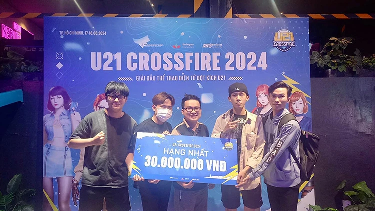 Insanityy vô địch giải đấu U21 Crossfire 2024