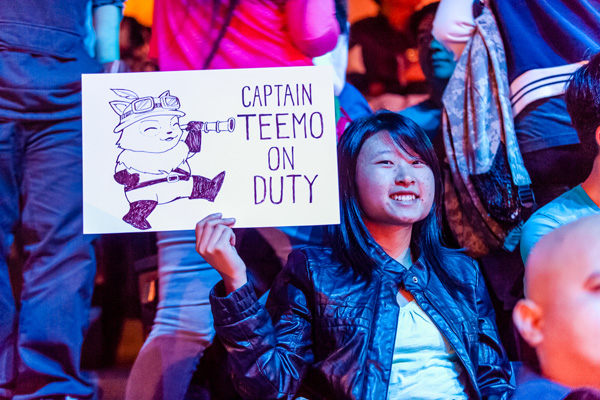 Tình yêu nồng nhiệt của fan Liên Minh Huyền Thoại - Ảnh 26