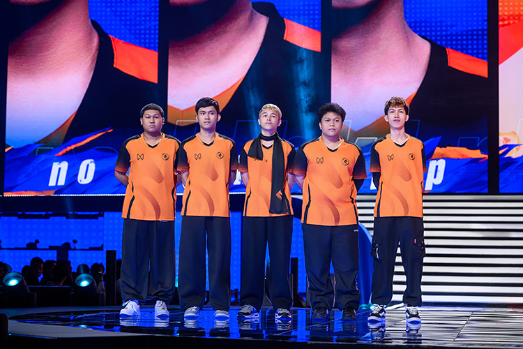 Team Stallions: Từ ẩn số đến ứng viên vô địch CFS 2025