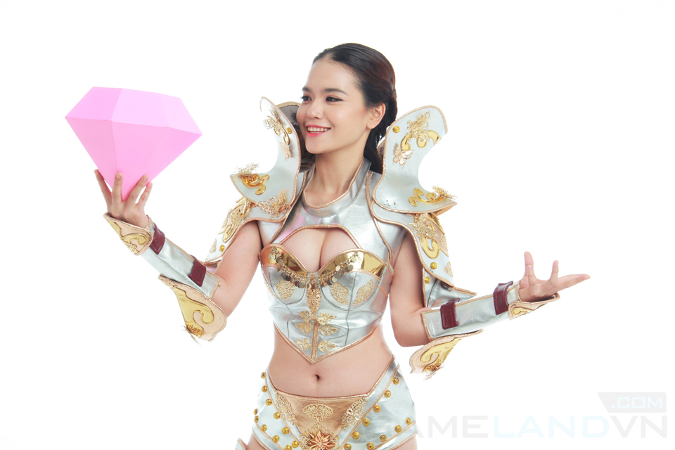 cosplay MU Huyen Thoai