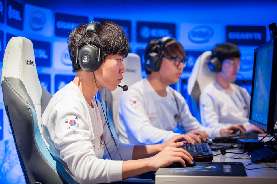 ESC Ever lập kì tích vô địch IEM Cologne 2015