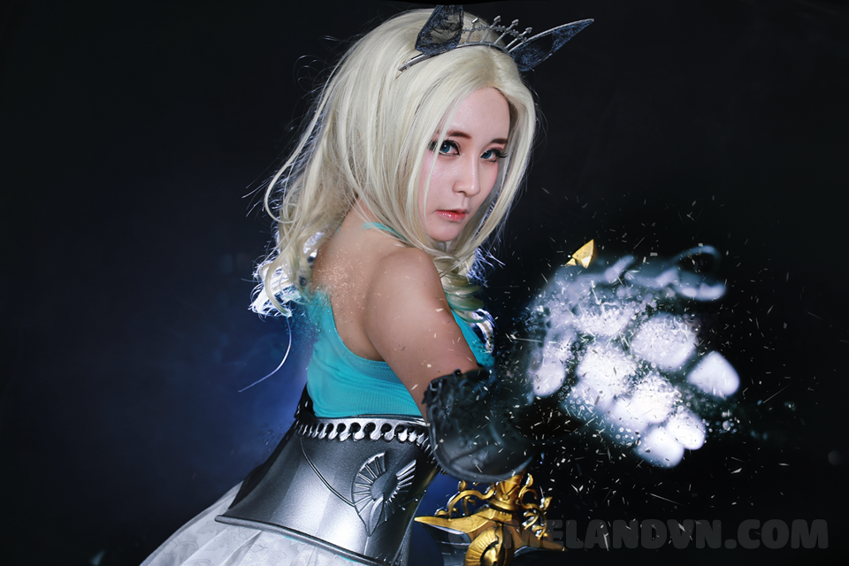 Reve cực quyến rũ với cosplay Mabinogi Heroes